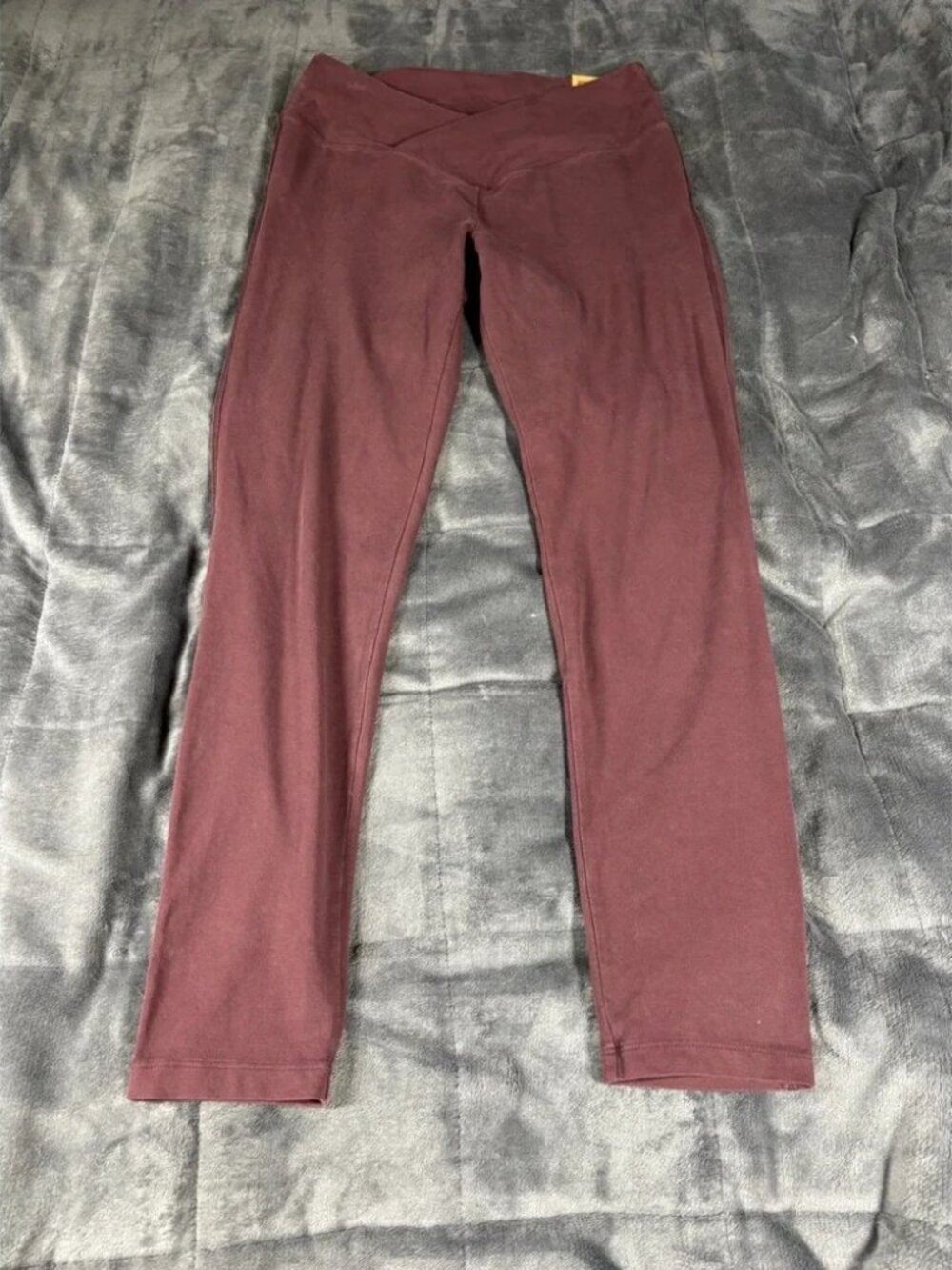 PINK Victoria's Secret Burgundy Crossover‎ V-Waist Cotton Blend Leggings Large